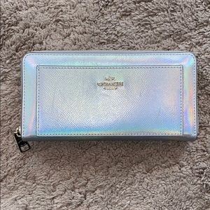 Silver wallet
